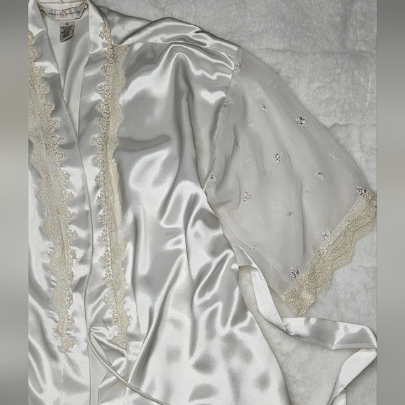 VINTAGE PRIVATE LUXURIES Matching Bridal Babydoll Nightie And Robe - Picture 4 of 16